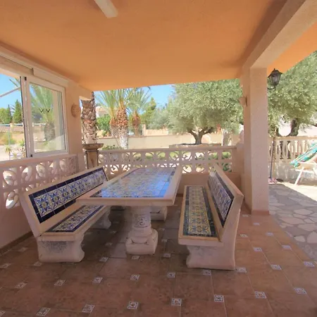 Holiday home Chalet Casaturis Para Disfrutar Con Piscina Privada En San Vicente Del Raspeig Ch101