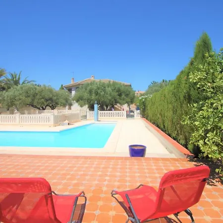Holiday home Chalet Casaturis Para Disfrutar Con Piscina Privada En San Vicente Del Raspeig Ch101 *