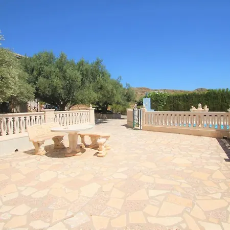 Holiday home Chalet Casaturis Para Disfrutar Con Piscina Privada En San Vicente Del Raspeig Ch101